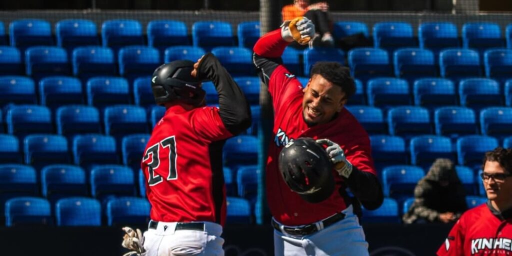 Kinheim players celebrate a home run during a Hoofdklasse 2026 game in Haarlem