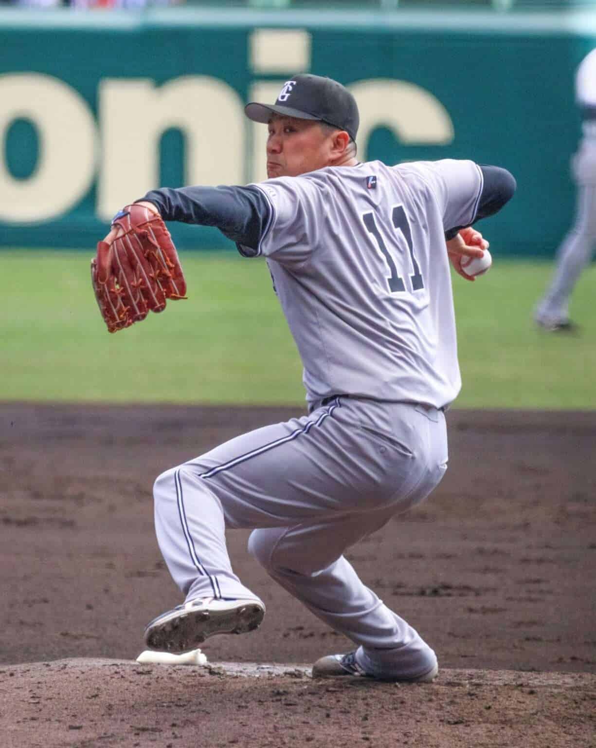 Masahiro Tanaka pitching for the Yomiuri Giants