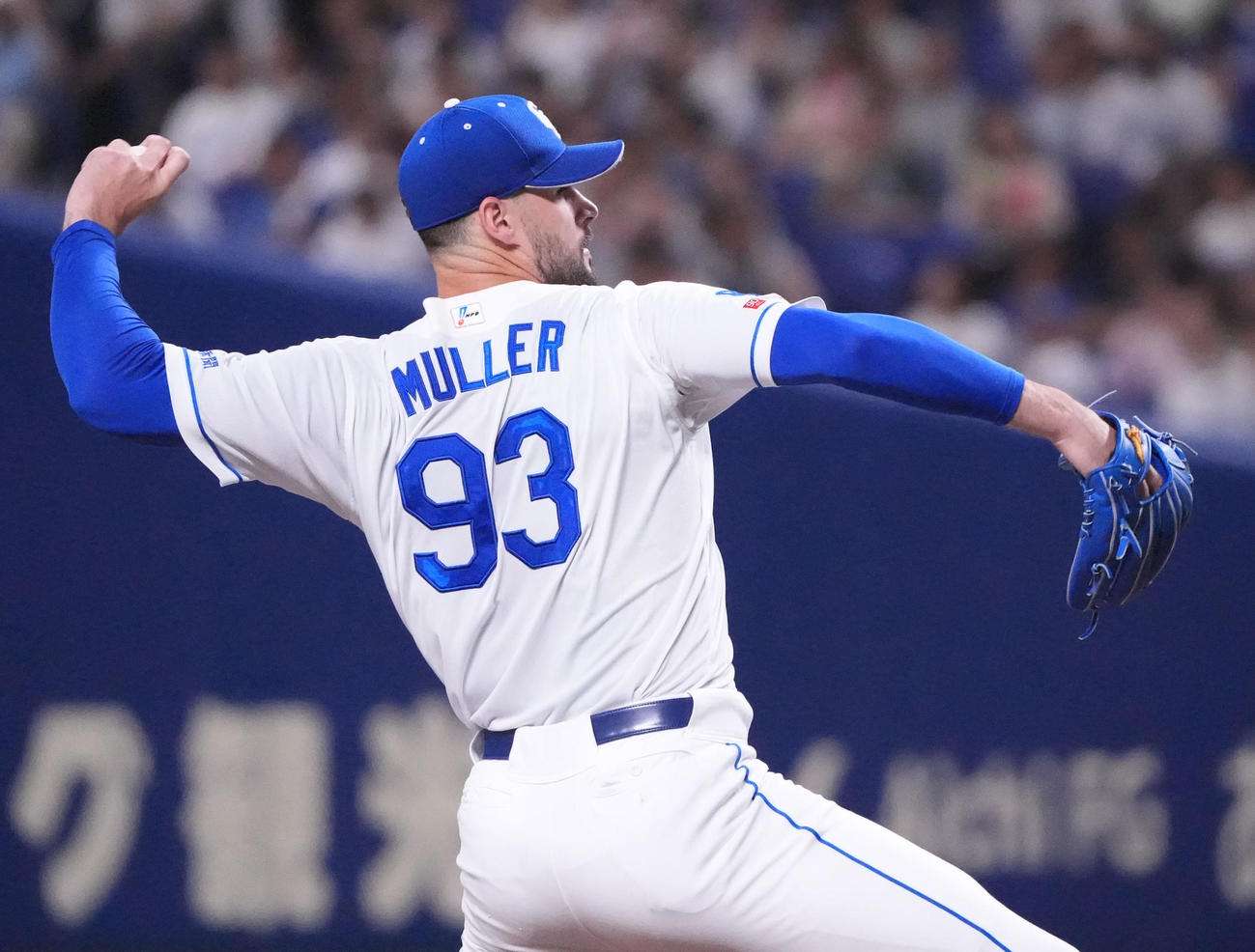 Kyle Muller pitching for the Chunichi Dragons during the 2026 NPB season