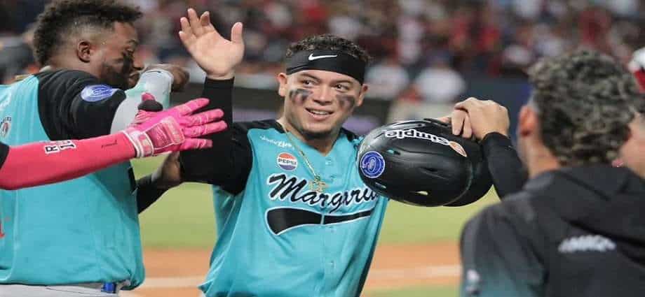 Carlos Perez celebrates during Bravos de Margarita's win over Leones del Caracas