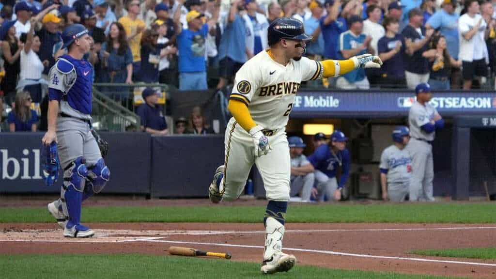 Milwaukee Brewers catcher William Contreras runs after an RBI single against the Los Angeles Dodgers in NLCS Game 2